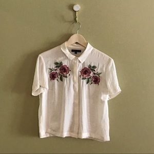 button down w/ floral embroidery